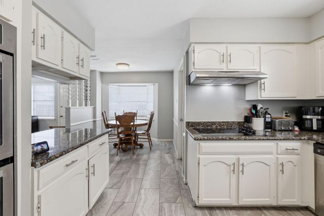 15822 Echo Hill Drive, Houston, TX 77059