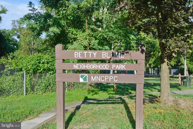 4988 KEPPLER RD, Temple Hills, MD 20748