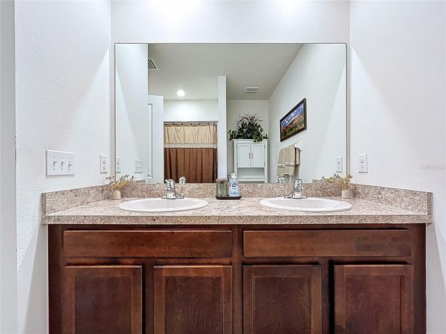 32753 PEZ LANDING LANE, Wesley Chapel, FL 33543