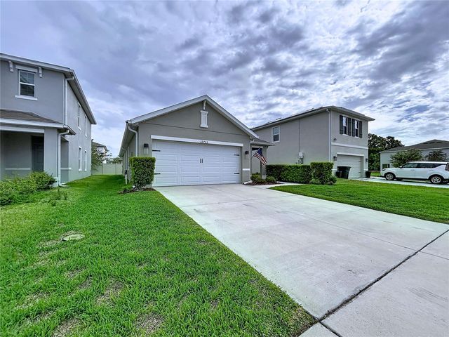 32753 PEZ LANDING LANE, Wesley Chapel, FL 33543