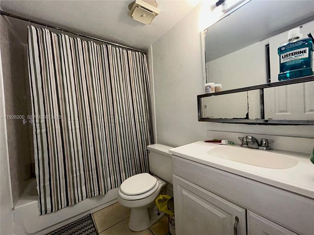 19805 SW 114th Avenue 219, Miami, FL 33157