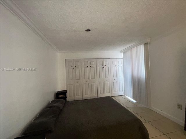 19805 SW 114th Avenue 219, Miami, FL 33157