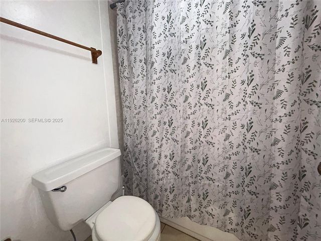 19805 SW 114th Avenue 219, Miami, FL 33157