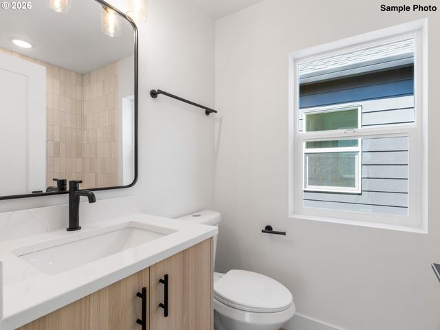 4358 Ne Going St, Portland, OR 97218