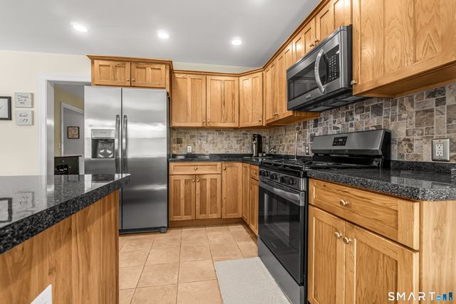 124 Luke Hill Road, Bethany, CT 06524