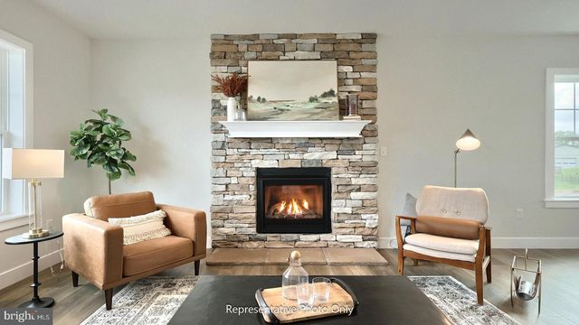 77 TUPELO ST, Lititz, PA 17543