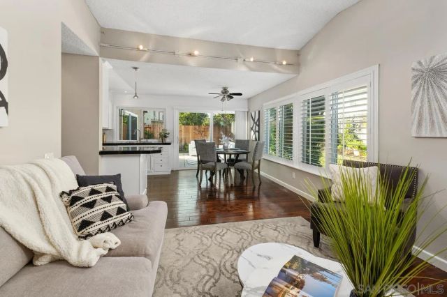 6330 Printwood Way, San Diego, CA 92117