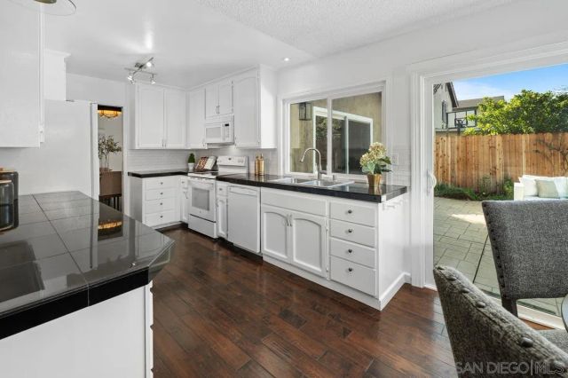 6330 Printwood Way, San Diego, CA 92117