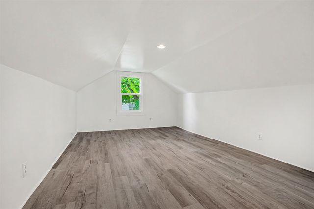 220 E James Street, Lawrence, MI 49064