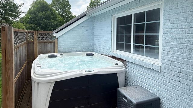 220 E James Street, Lawrence, MI 49064