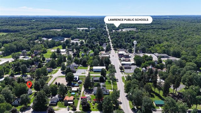 220 E James Street, Lawrence, MI 49064