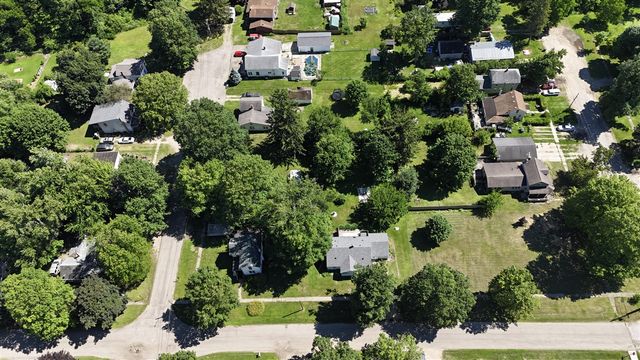 220 E James Street, Lawrence, MI 49064