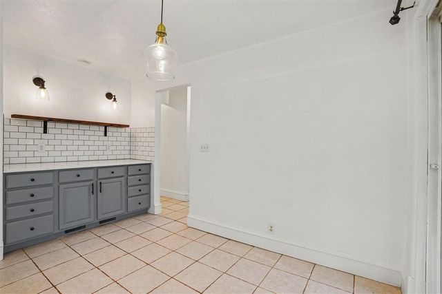 220 E James Street, Lawrence, MI 49064