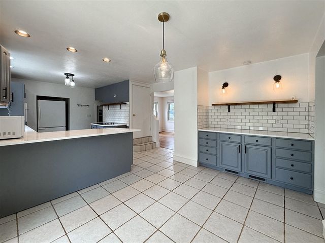 220 E James Street, Lawrence, MI 49064