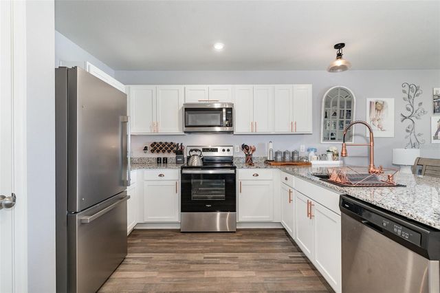 420 SW JEWEL LAKE DRIVE, Lake City, FL 32024