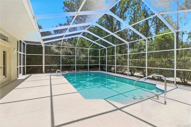 8 SWEETGUM COURT N, Homosassa, FL 34446