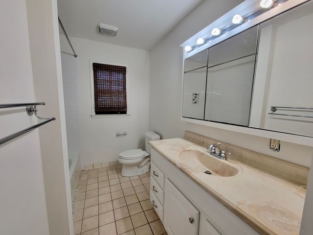 1003 Law Lane, Mount Pleasant, SC 29464