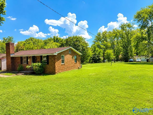 203 10th Avenue, Decatur, AL 35601