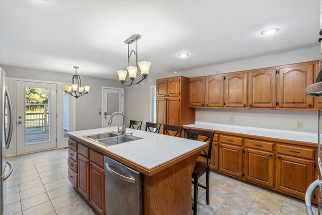 100 HOLLY BROOKE CV, Covington, TN 38019