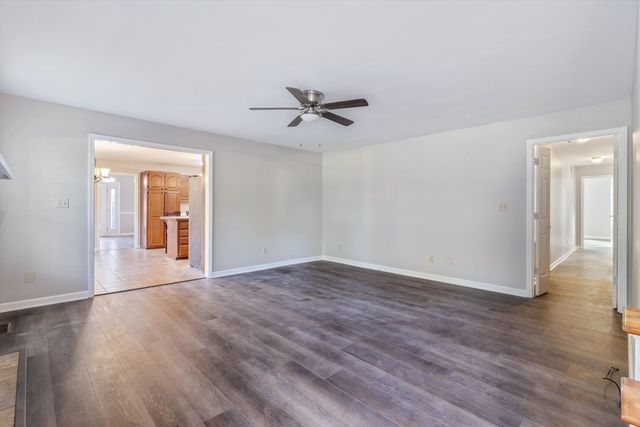 100 HOLLY BROOKE CV, Covington, TN 38019