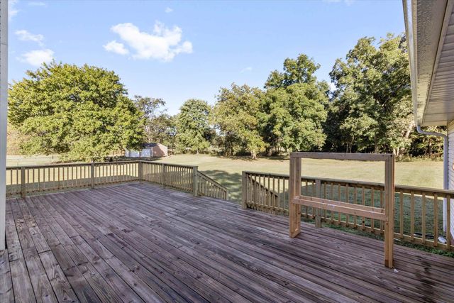 100 HOLLY BROOKE CV, Covington, TN 38019