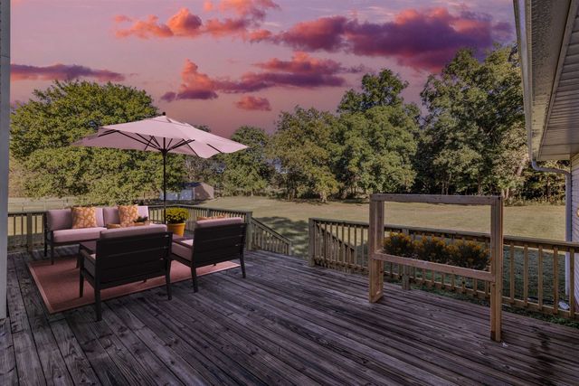 100 HOLLY BROOKE CV, Covington, TN 38019