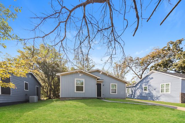 1120 W Owing Street, Denison, TX 75020