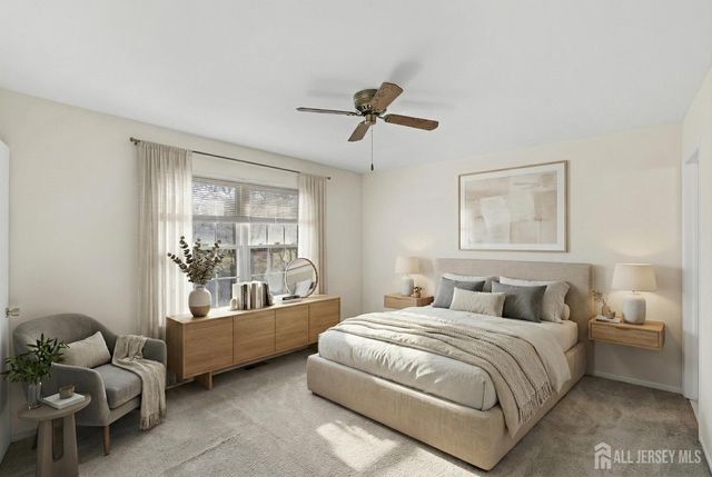 284 Constitution Circle, North Brunswick, NJ 08902