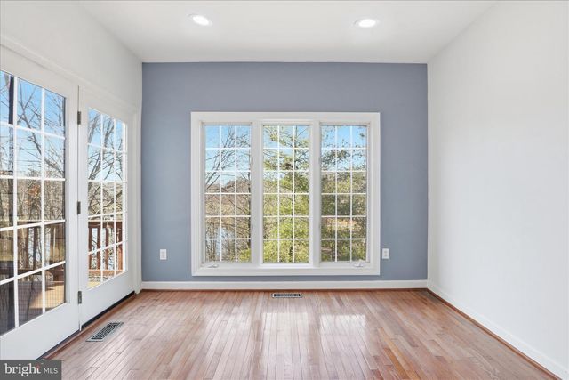 4550 FAIR VALLEY DR, Fairfax, VA 22033