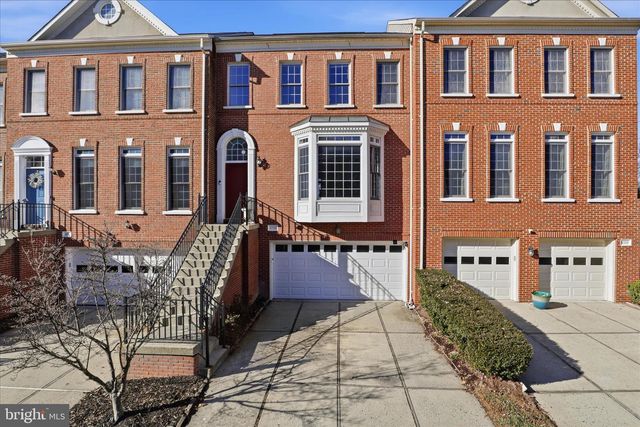 4550 FAIR VALLEY DR, Fairfax, VA 22033