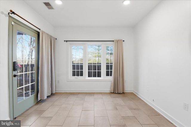 4550 FAIR VALLEY DR, Fairfax, VA 22033