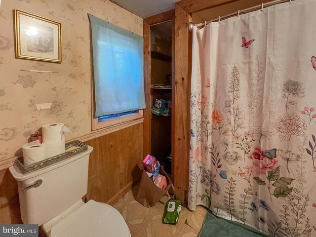 619 MAIN ST, Leesburg, NJ 08327