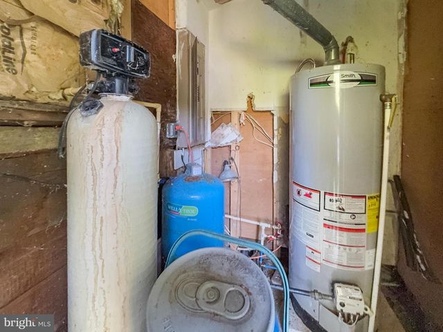 619 MAIN ST, Leesburg, NJ 08327