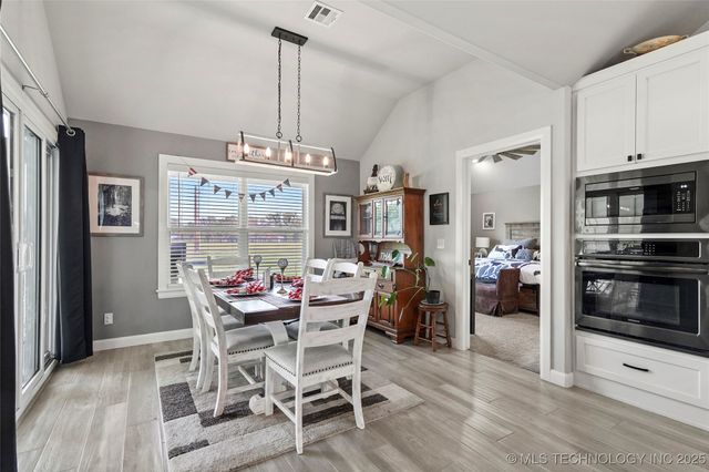13801 E 460 Road, Claremore, OK 74017