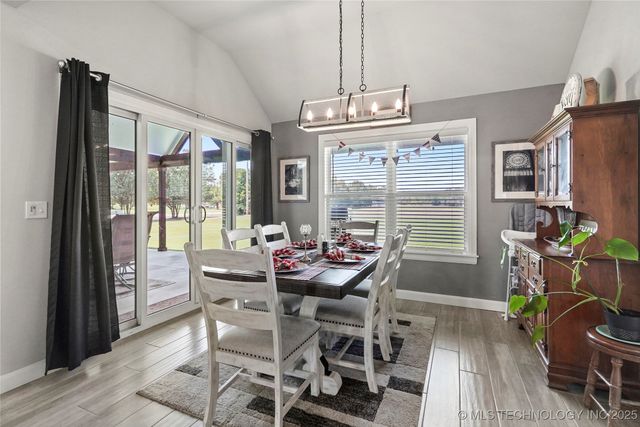 13801 E 460 Road, Claremore, OK 74017