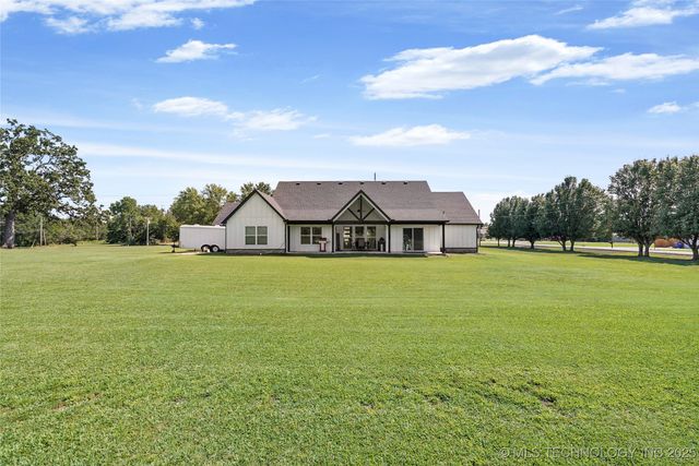 13801 E 460 Road, Claremore, OK 74017