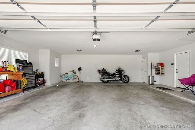 13801 E 460 Road, Claremore, OK 74017