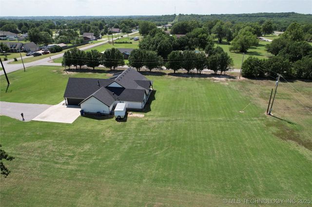 13801 E 460 Road, Claremore, OK 74017