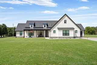 13801 E 460 Road, Claremore, OK 74017