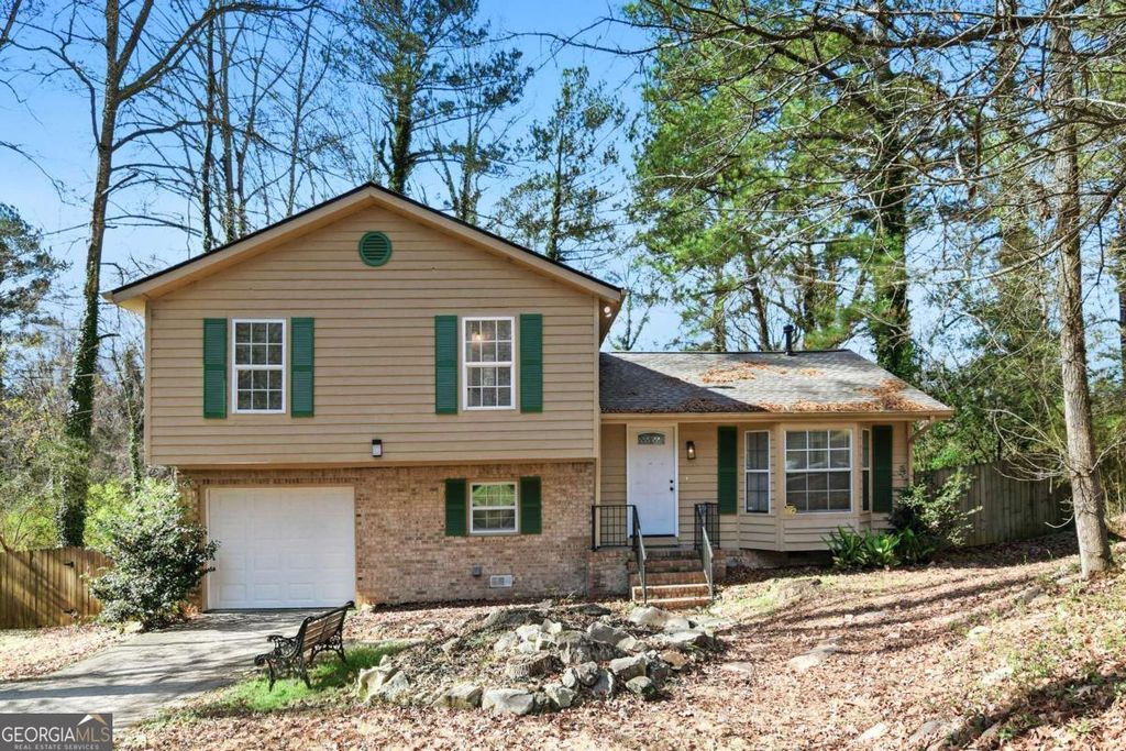 539 Rue Montaigne, Stone Mountain, GA 30083