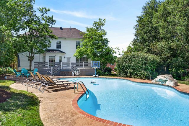 128 Wynbrooke Trce, Hendersonville, TN 37075
