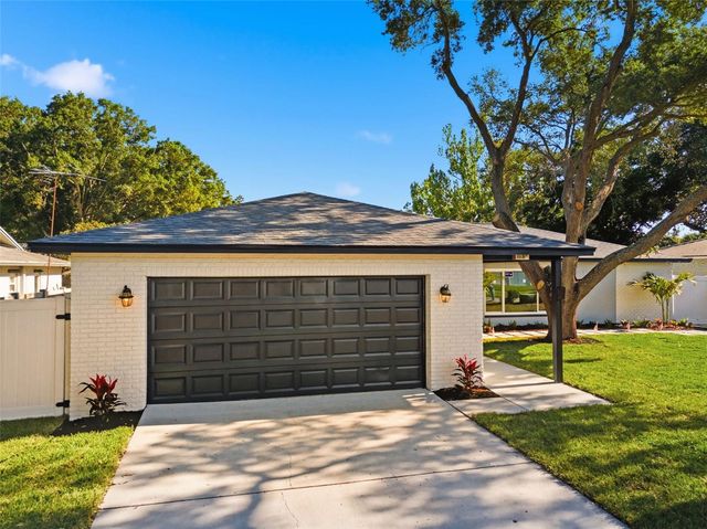 11180 113TH AVENUE, Largo, FL 33778