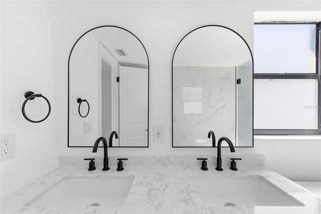 11180 113TH AVENUE, Largo, FL 33778