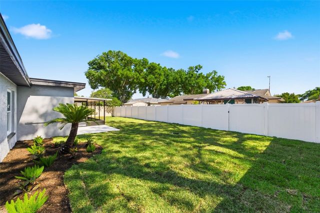 11180 113TH AVENUE, Largo, FL 33778