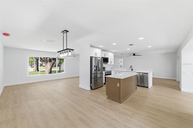 11180 113TH AVENUE, Largo, FL 33778