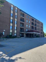 6330 Lincoln Avenue 1E, Morton Grove, IL 60053