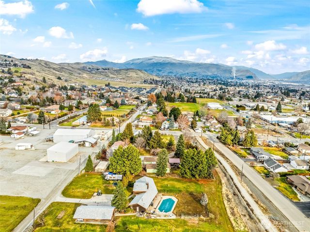 1919 B 5th St, Wenatchee, WA 98801