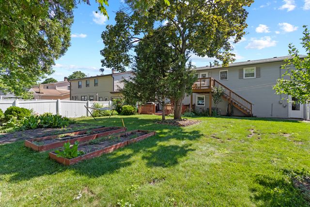 1418 S Hickory Drive, Mount Prospect, IL 60056