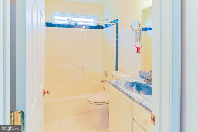 2270 DALE RD, Huntingdon Valley, PA 19006