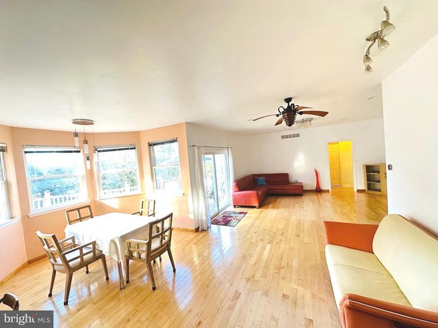2270 DALE RD, Huntingdon Valley, PA 19006